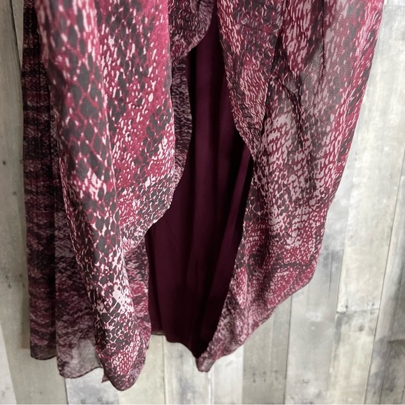 Torrid snake print pleated midi skirt size 0 large - Picture 7 of 8